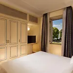Grand Imperiale & Ξενοδοχείο Moltrasio