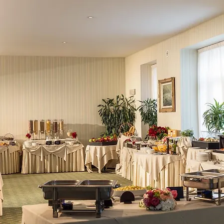 Ξενοδοχείο Grand Imperiale & 4*